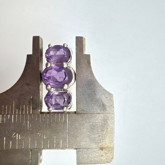 VTG Sterling Silver 925 Amethyst Three-Stone Prong Set Ring Size 8.5 Fit - Picture 8 of 10